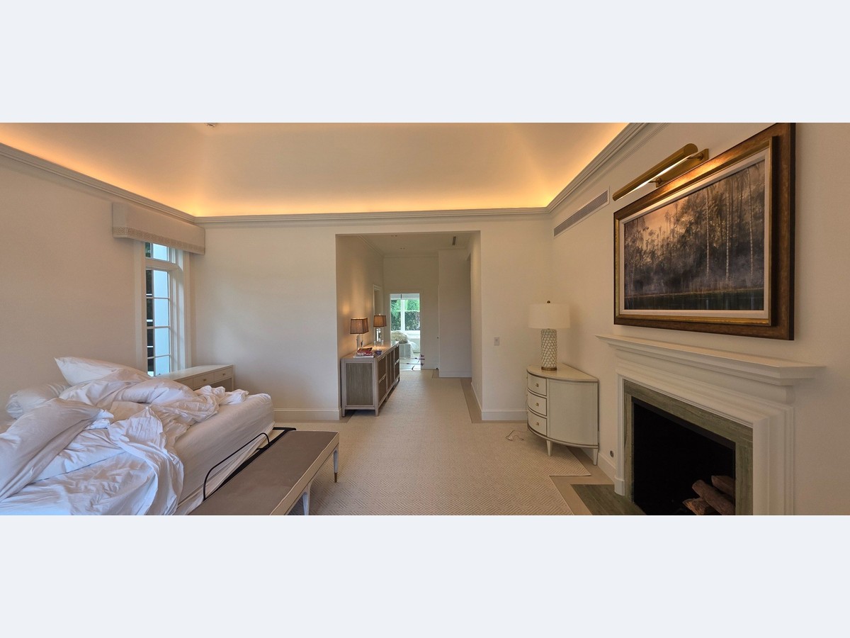 Interior before and after after photo