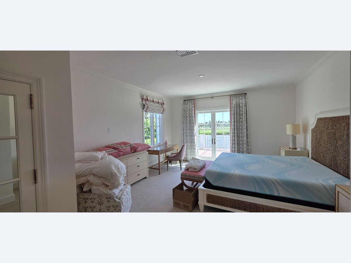 Interior before and after after photo